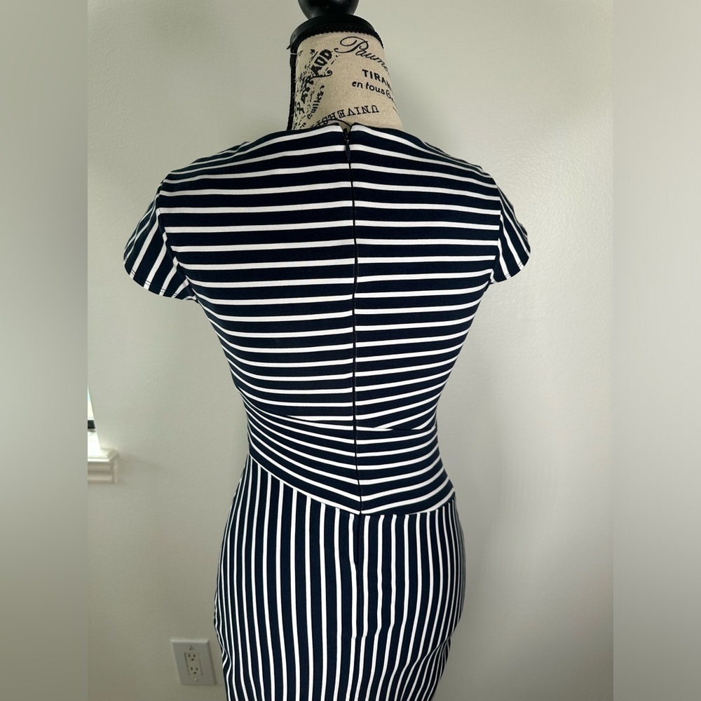 Banana Republic Sheath Dress Sz 00P Navy Blue White Striped Cap Sleeve Ponte - Picture 7 of 10